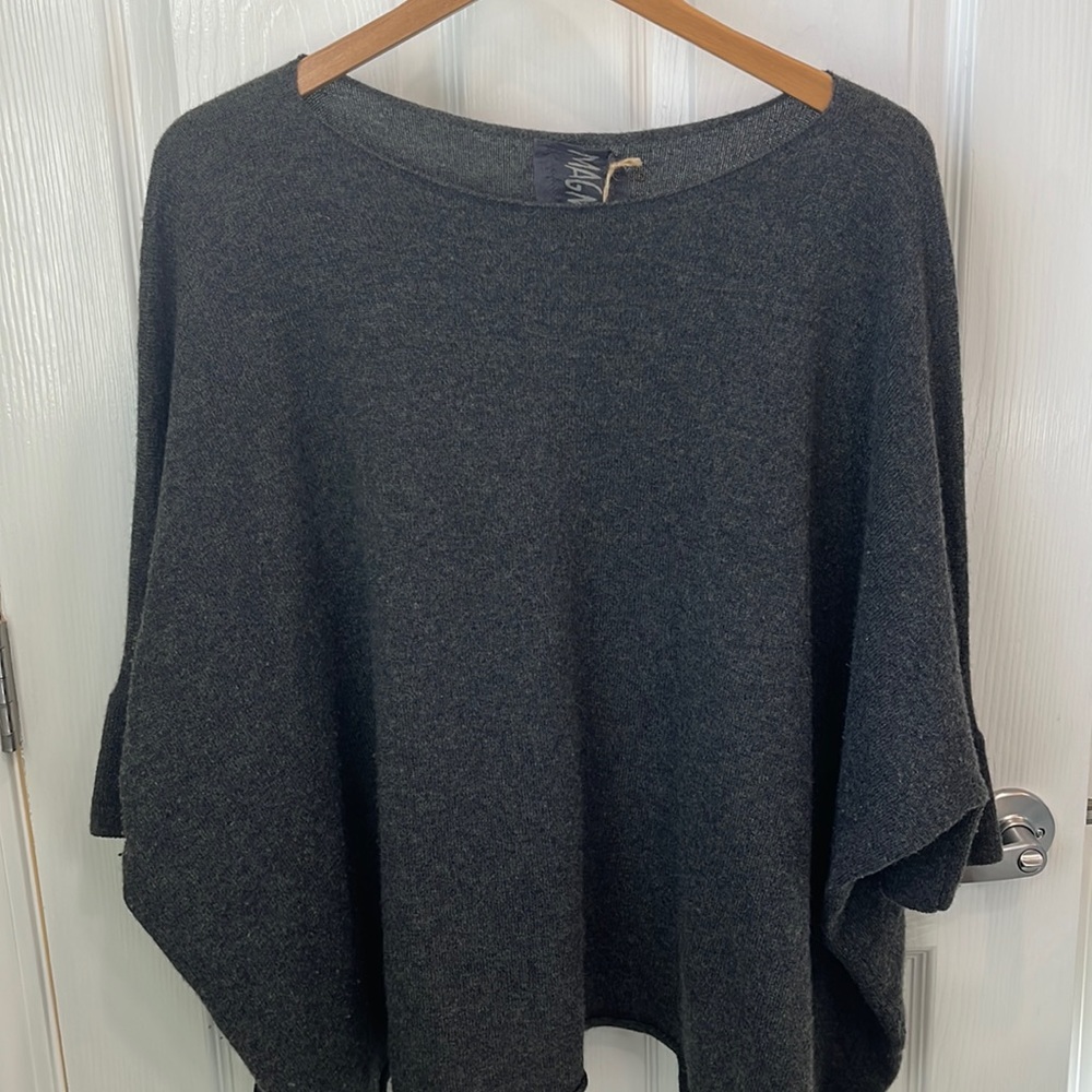 RARE Magnolia Pearl Cashmere Boxy Sweater!